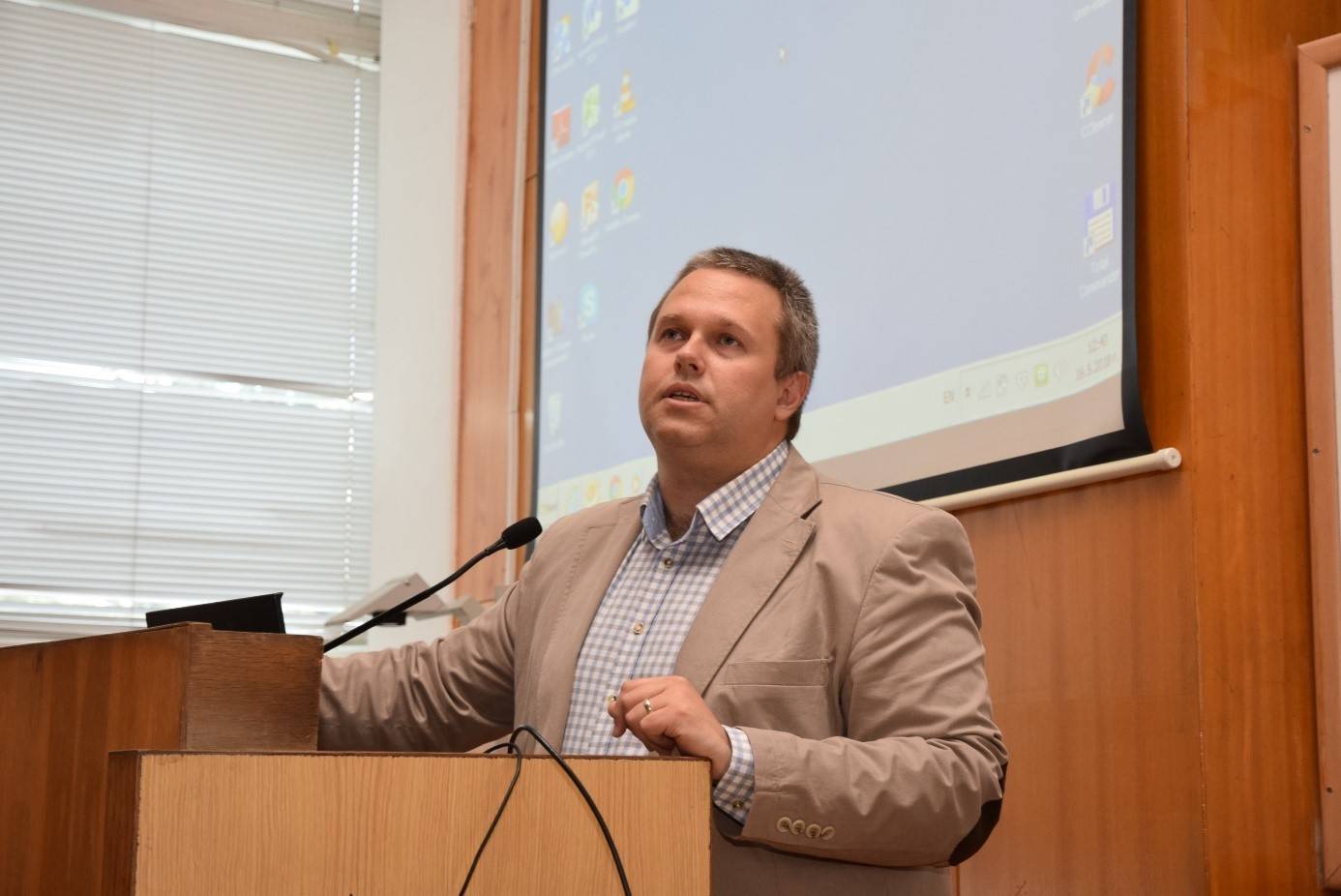  Александър Йоловски 